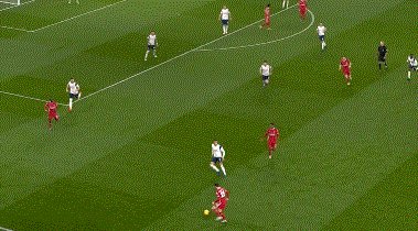 1611868788693067840.gif 5857.gif